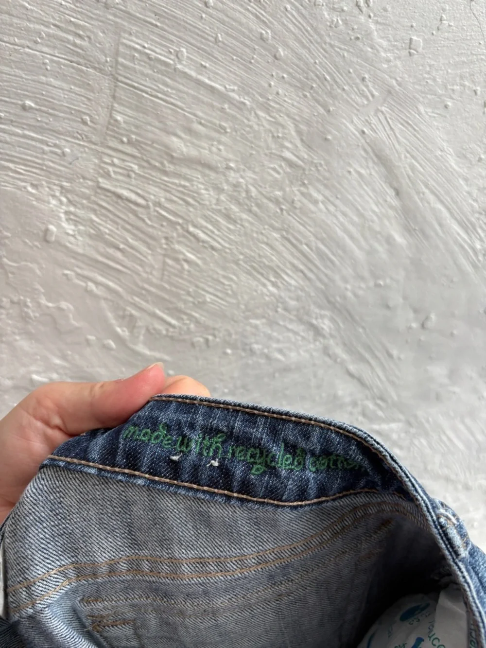 Womans arizona jeans distressed relaxed boyfriend jeans - Picture 5 of 10